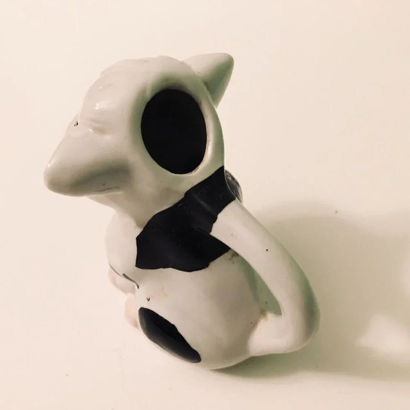 Vintage Ceramic Cow Creamer 4.5 Inch Tall Figurine - Picture 15 of 15